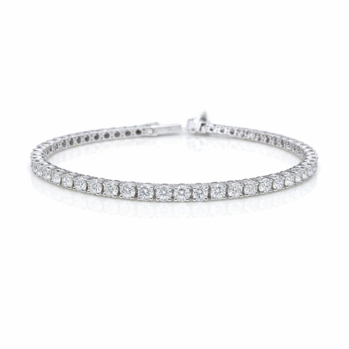 Round Shape 0.08 up EF VS - 18k White Gold Tennis Bracelet