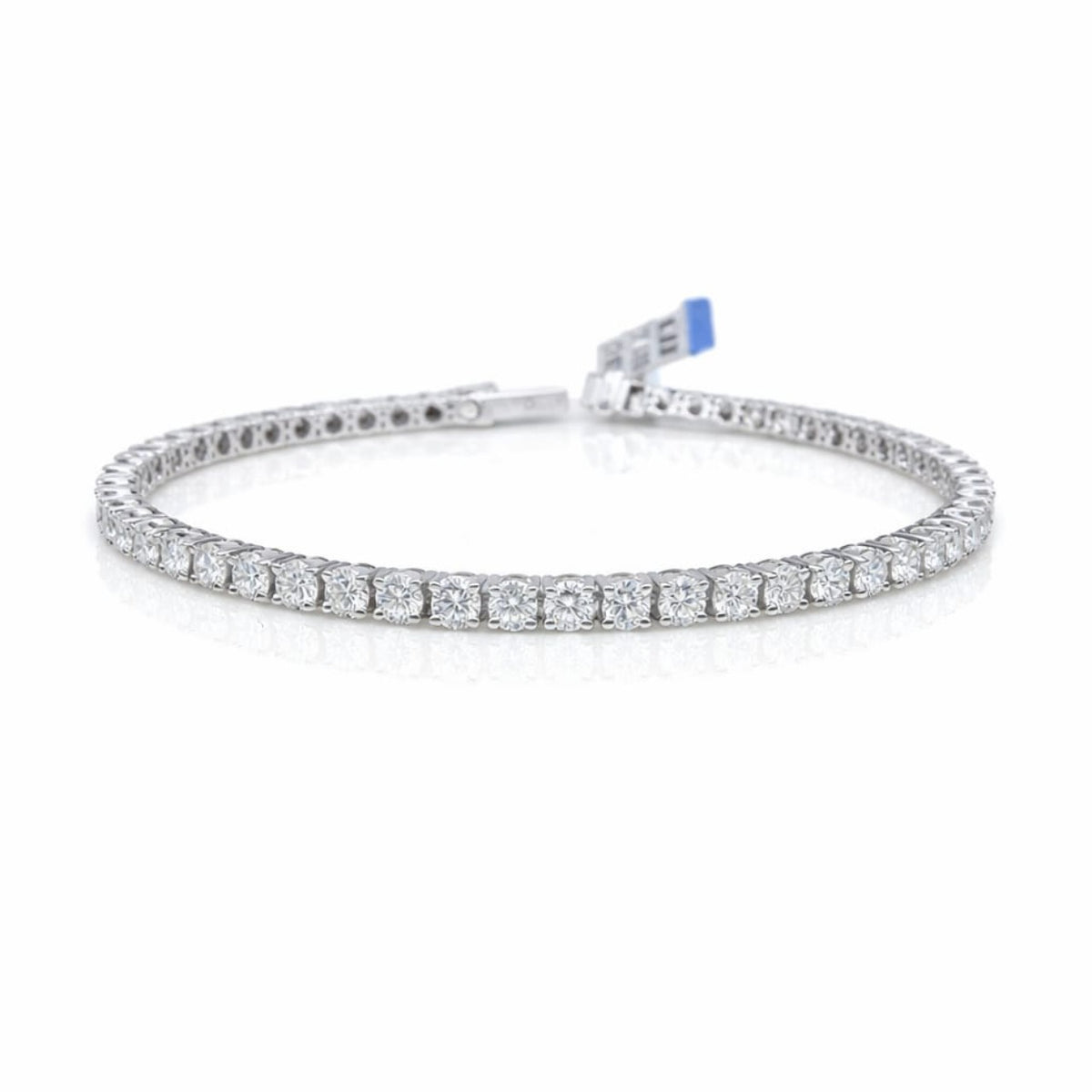 Round Shape 0.08 up EF VVS-VS - 18k White Gold Tennis Bracelet