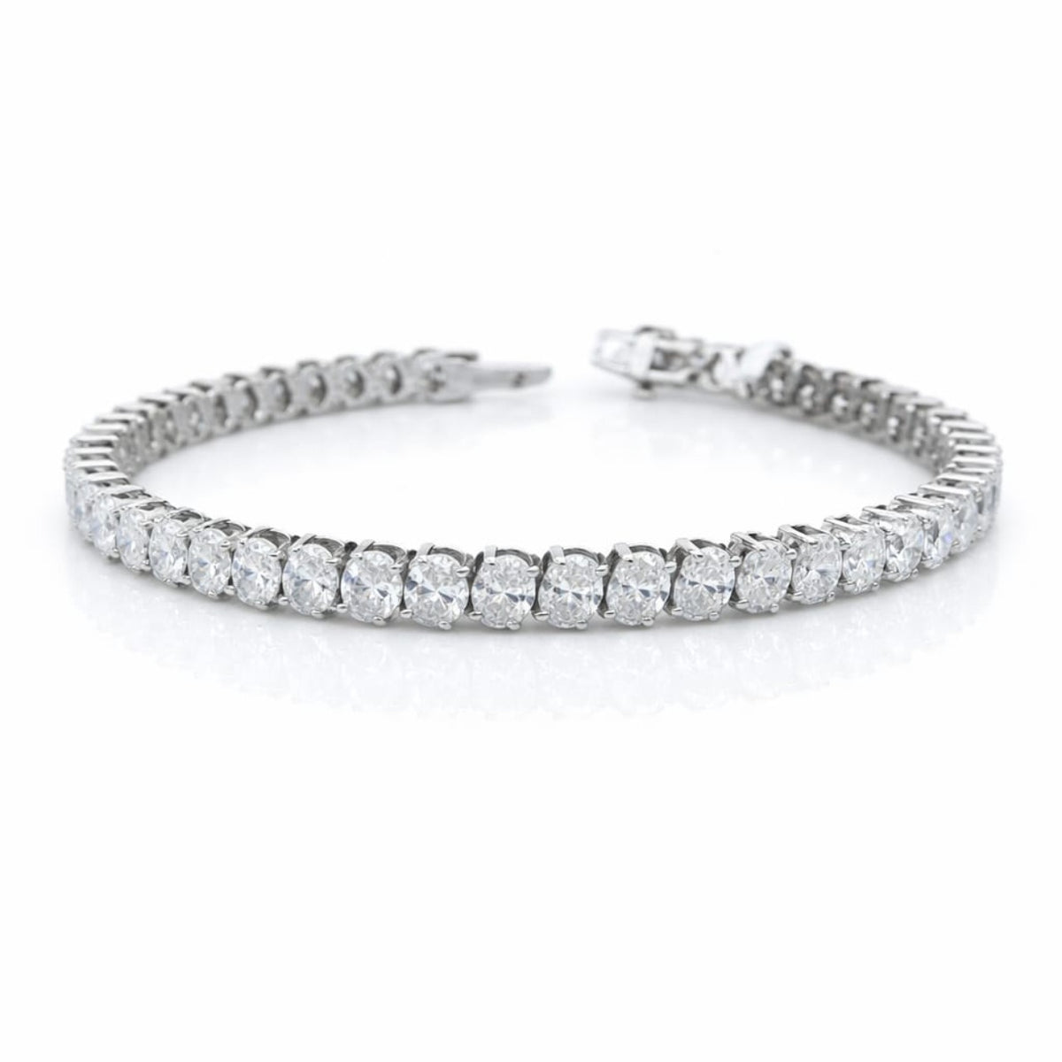 Oval Shape 0.19 up EF VS - 18K White Gold Tennis Bracelet