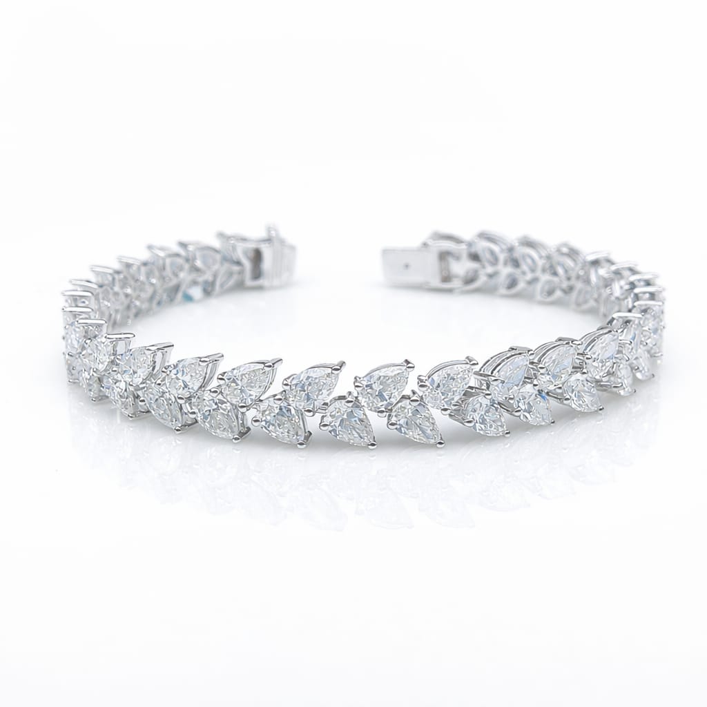 Pear Shape 0.25 up EF VVS-VS - 18K White Gold Tennis Bracelet