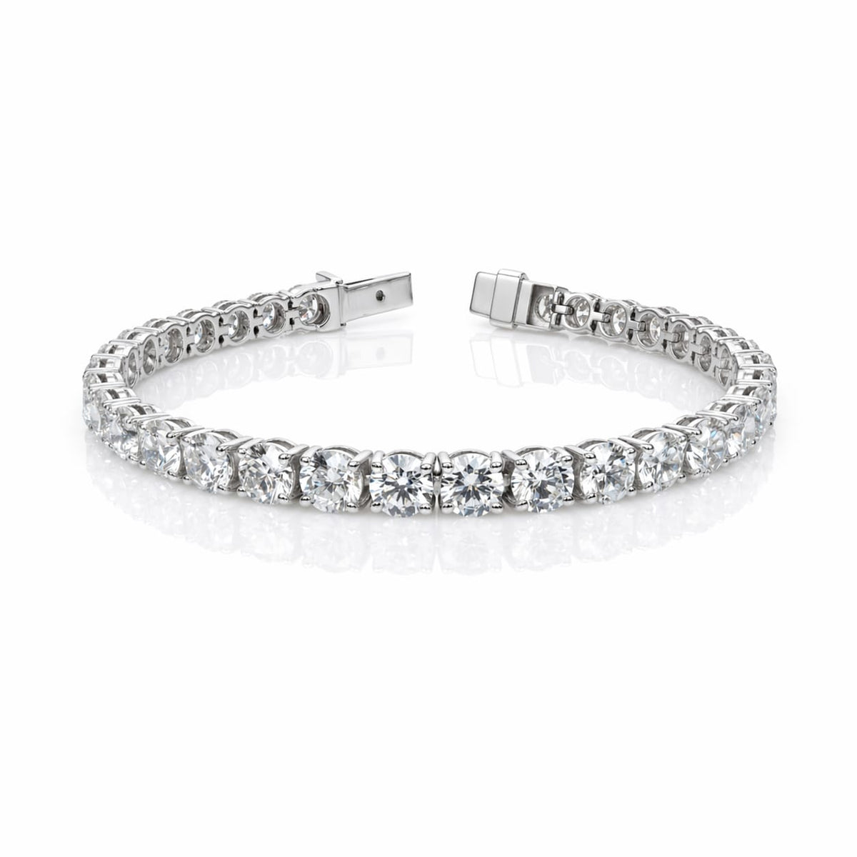 Round Shape 0.44 up EF VS - 18K White Gold Tennis Bracelet