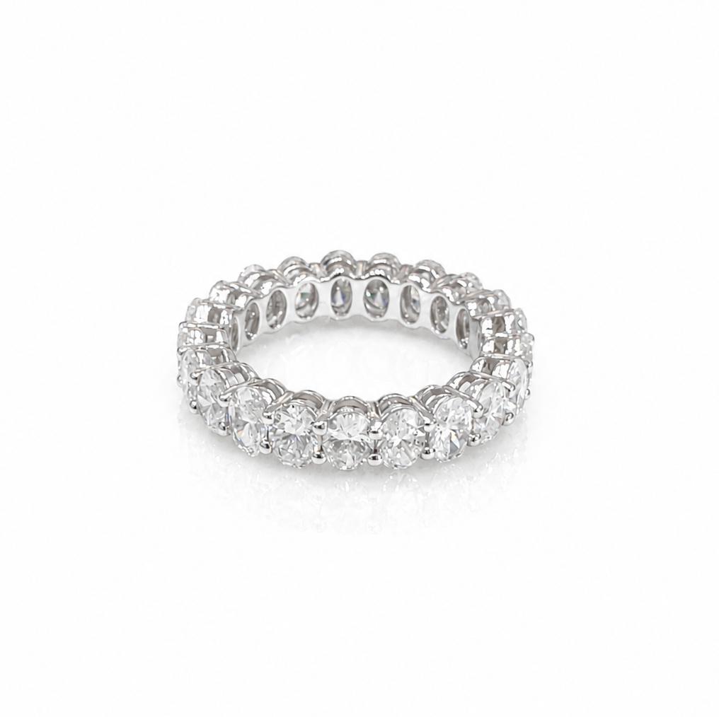 Oval Shape 0.20 up EF VVS-VS - 18K White Gold Eternity Ring