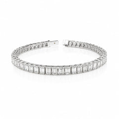 Emerald Shape 0.24 up FG VS - 18K White Gold Tennis Bracelet