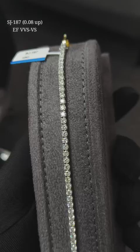 Round Shape 0.08 up EF VVS-VS - 18k White Gold Tennis Bracelet