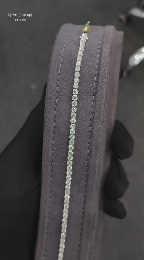 Round Shape 0.10 up EF VVS - 18k White Gold Tennis Bracelet